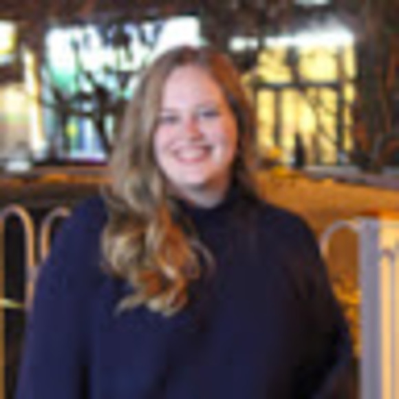 Meet your Posher, Anna - Picture 1 of 1